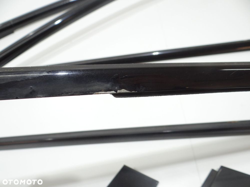 LISTWY SHADOW LINE BMW E90 LCI - 6