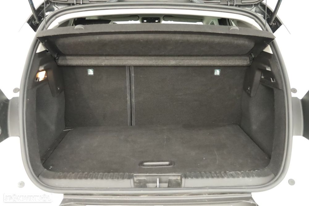 Renault Captur 1.0 TCe Techno Bi-Fuel - 26