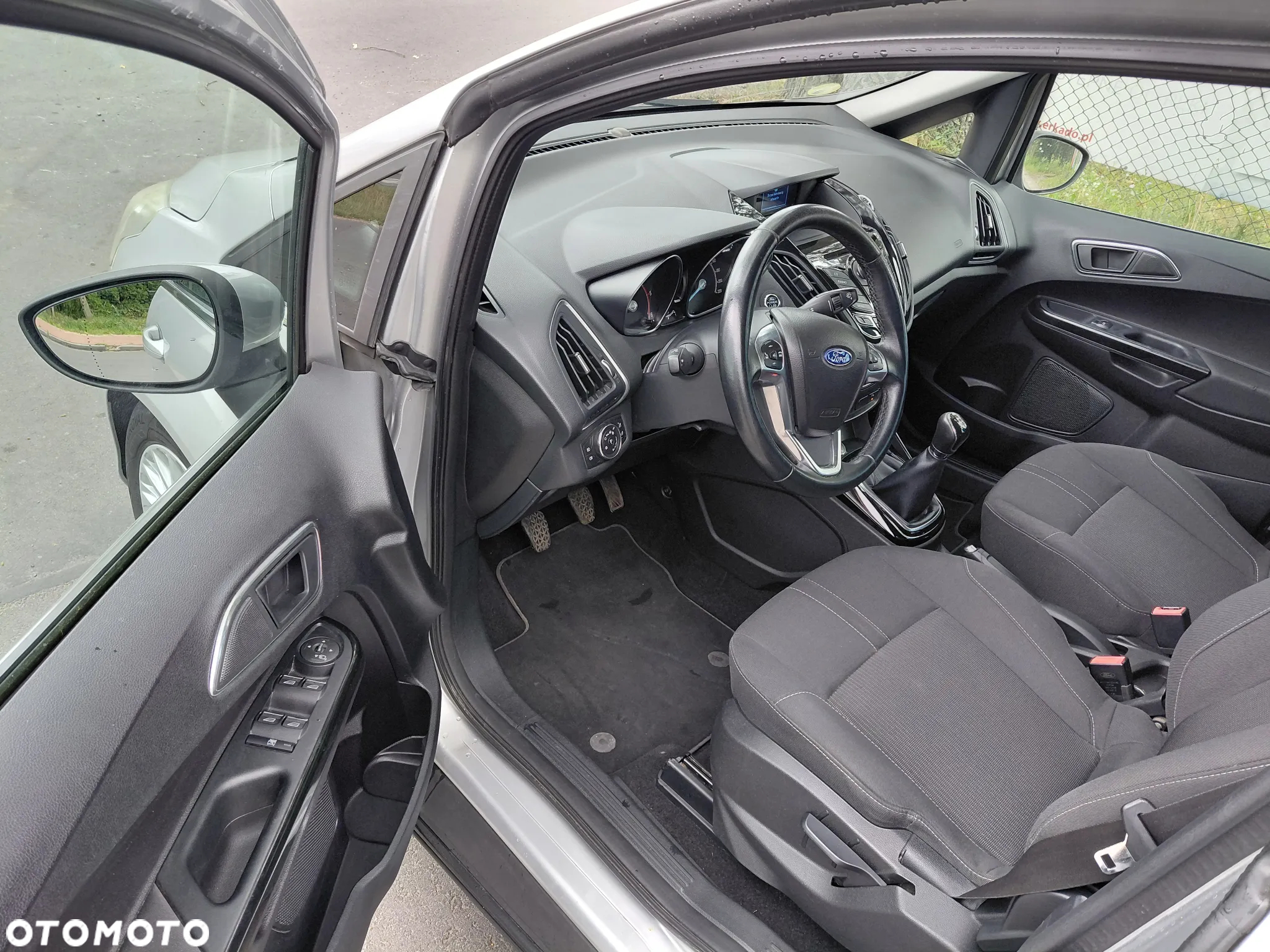 Ford B-MAX 1.5 TDCi Titanium - 14