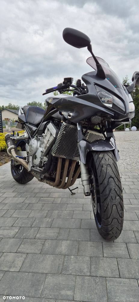 Yamaha FZS - 3