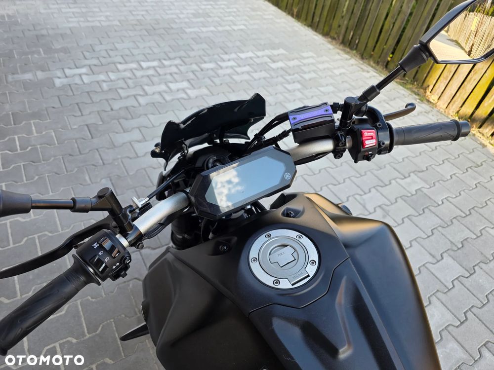 Yamaha MT - 19