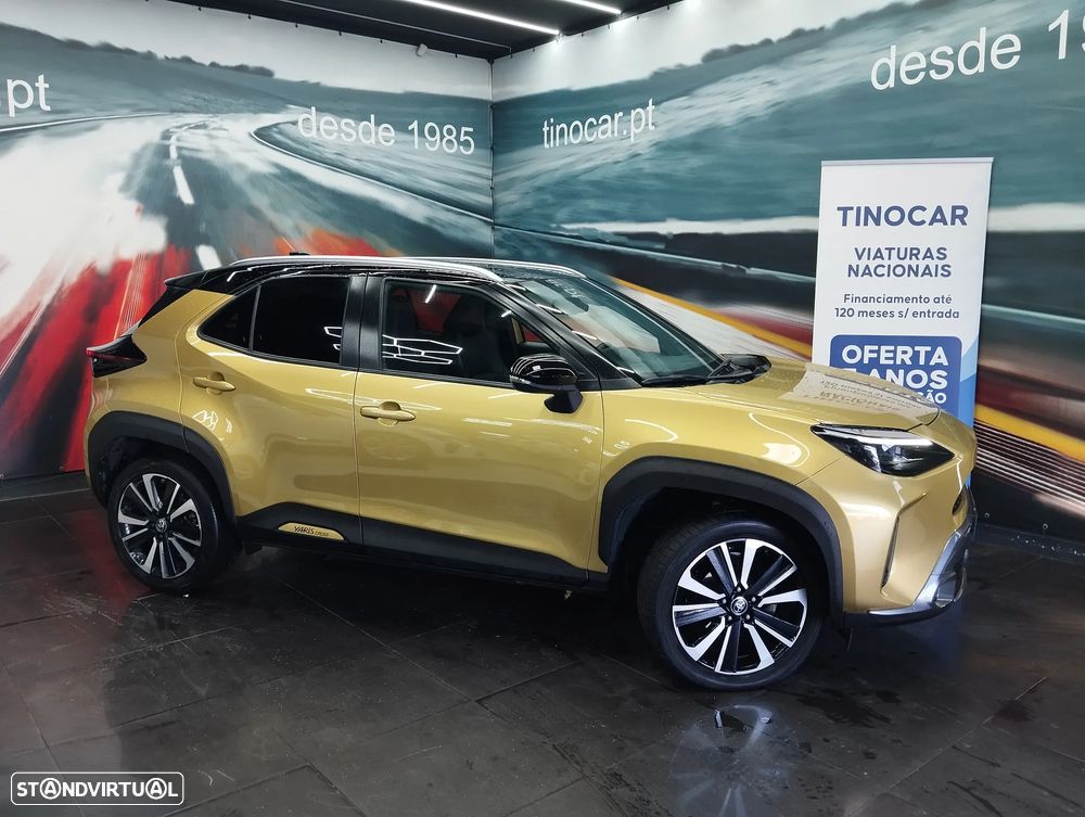 Toyota Yaris Cross 1.5 HDF Premier Edition - 3
