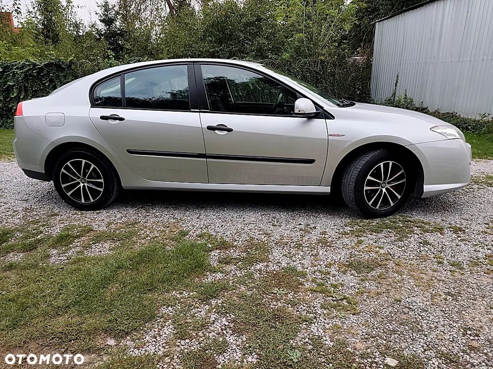 Renault Laguna 1.6 16V 110 Sportway - 14