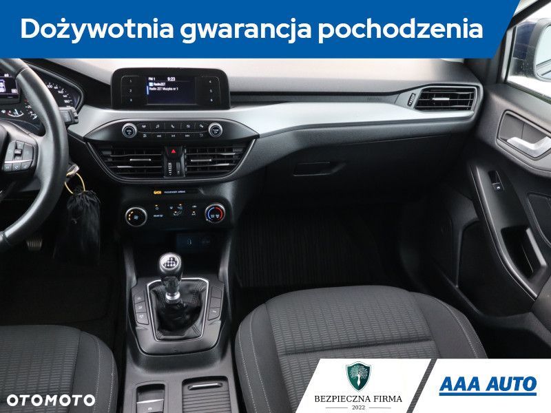 Ford Focus - 10
