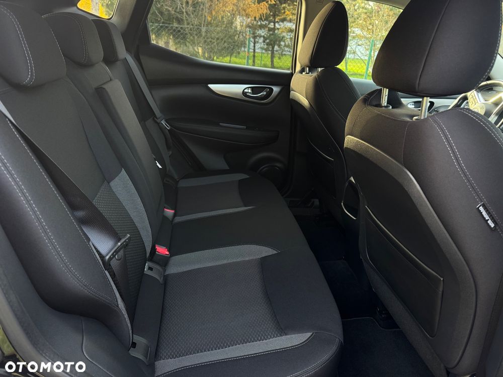 Nissan Qashqai 1.3 DIG-T ACENTA - 19