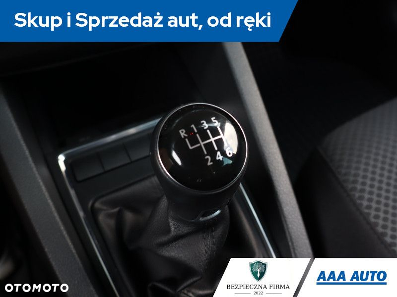 Volkswagen Jetta - 14