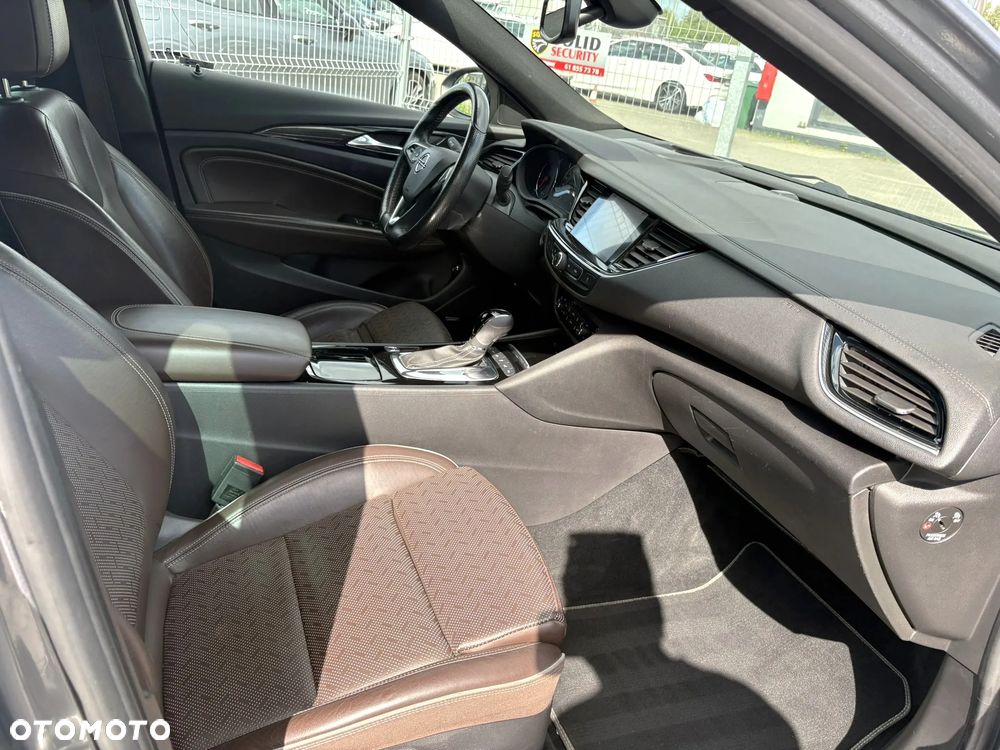 Opel Insignia 2.0 T 4x4 Exclusive S&S - 31