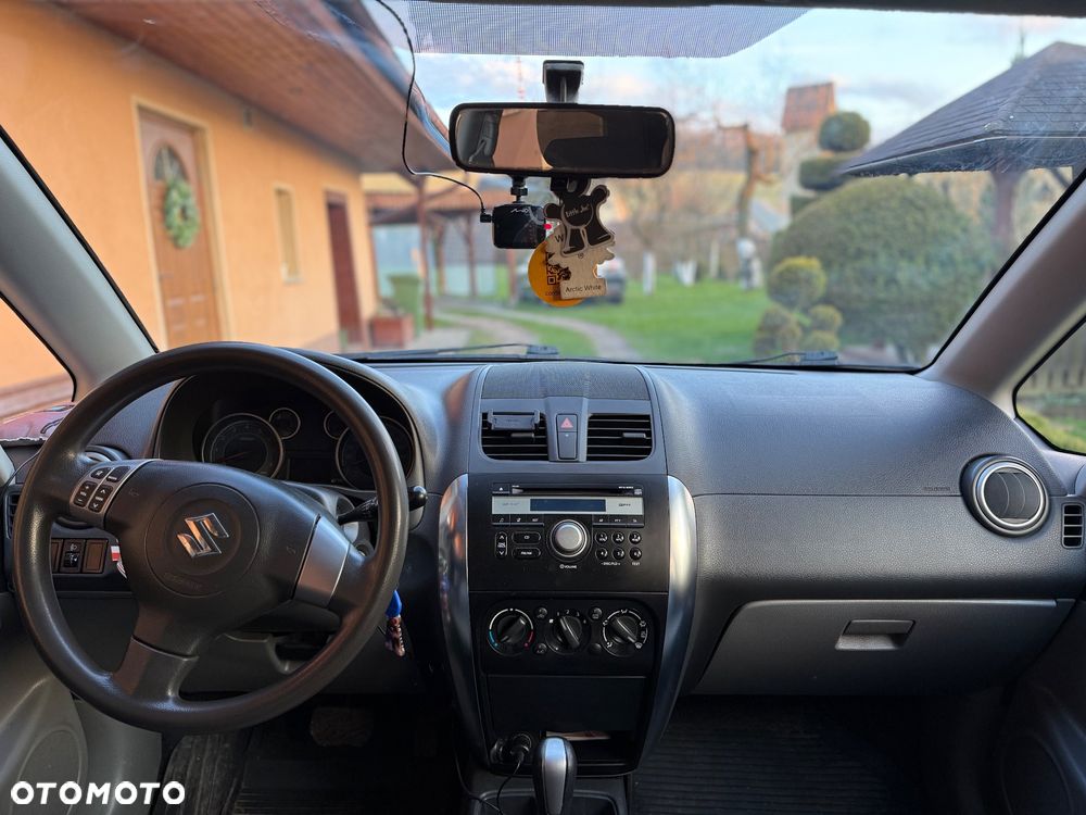 Suzuki SX4 Classic 1.6 VVT Automatik 4x2 Comfort - 12