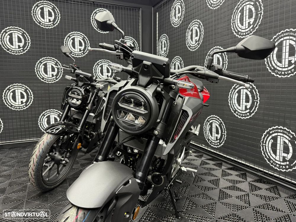 Honda CB 125 R - 4