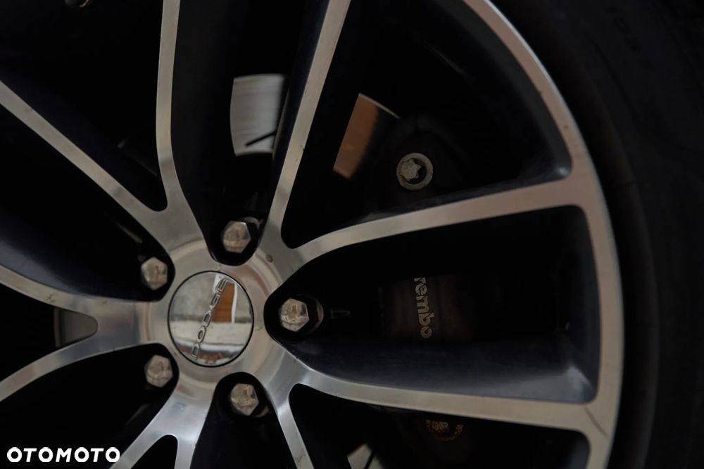 Dodge Challenger - 21