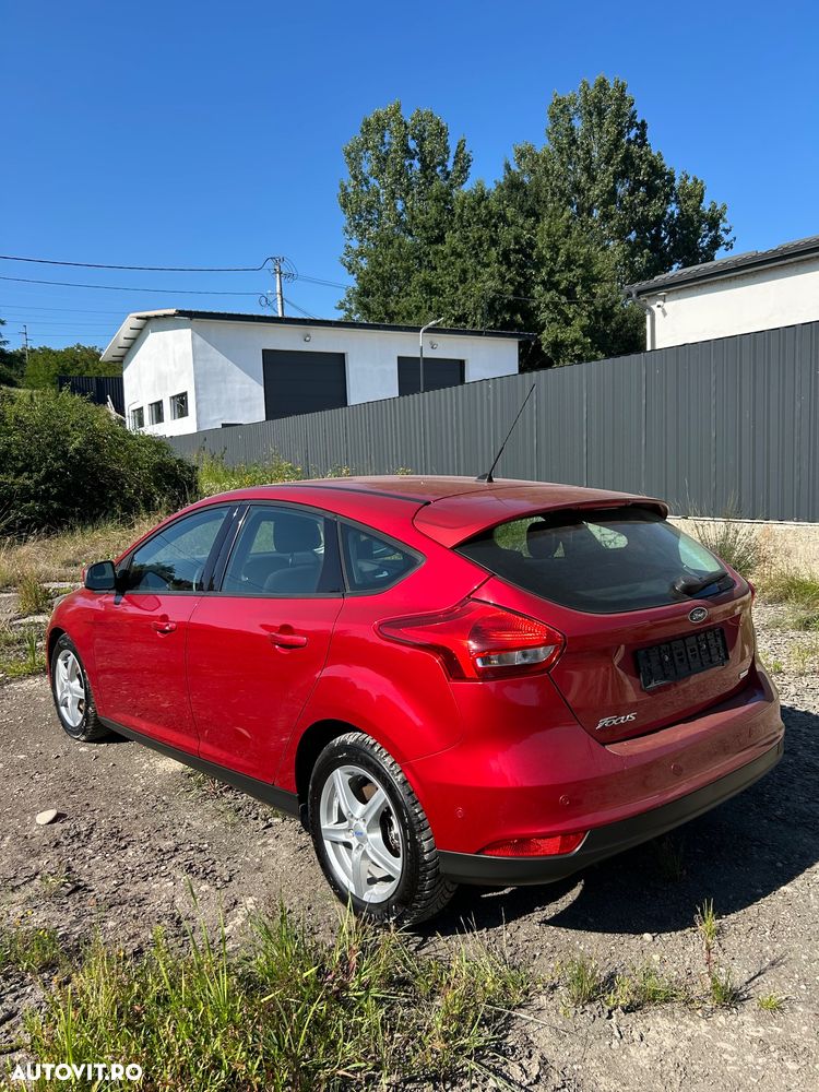 Ford Focus - 5