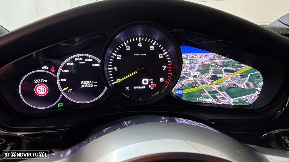 Porsche Panamera Sport Turismo 4 E-Hybrid 10 Years Edition - 25