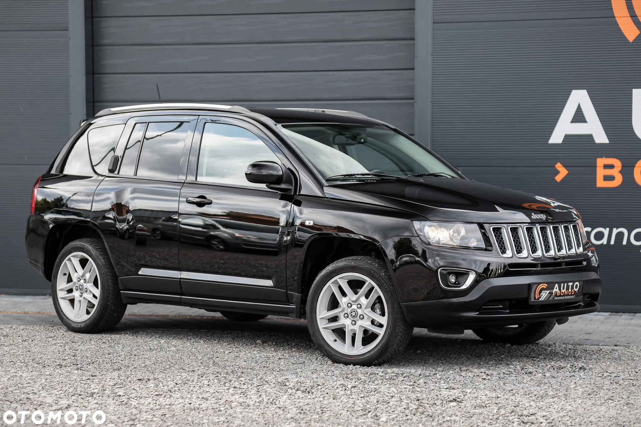 Jeep Compass - 37