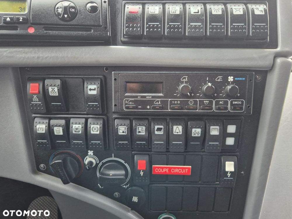 Bova FUTURA FLD13 / SPROWADZONA / 241 000 KM / EURO 5 - 36