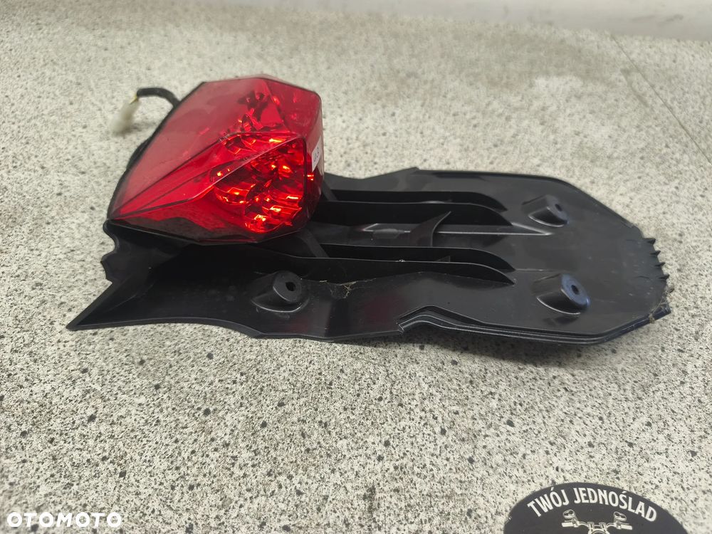 Lampa tył, tylna, wypełnienie lampy KTM 690 Duke - 3