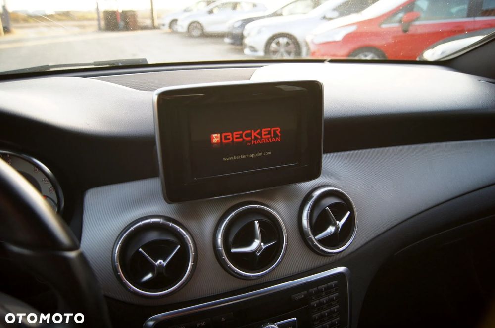 Mercedes-Benz CLA 200 CDI Edition 1 - 25