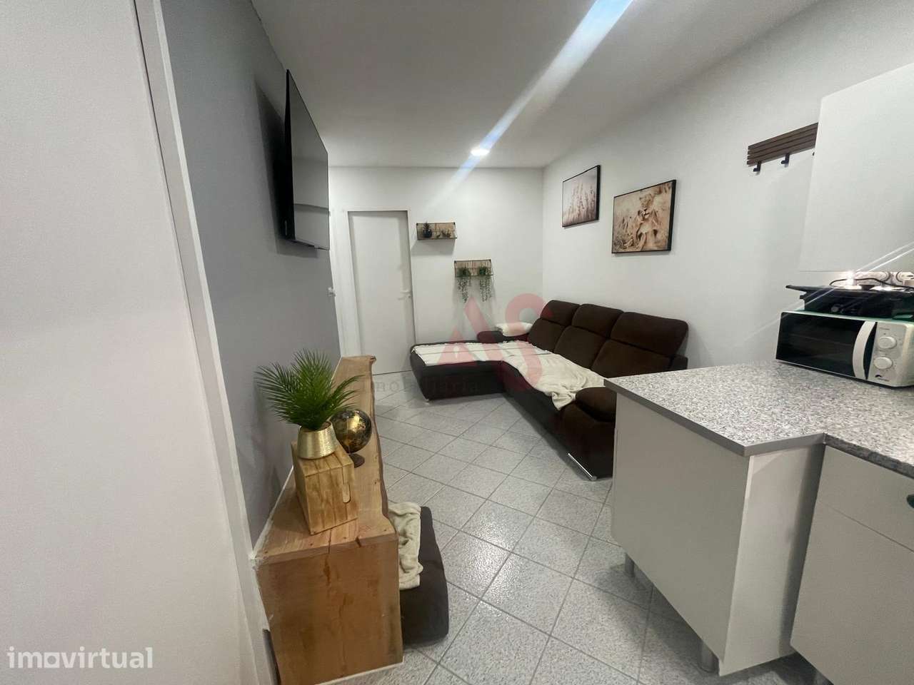 Apartamento T2 Renovado em Fermentões – Excelente Oportunidade de Inve - Grande imagem: 3/16