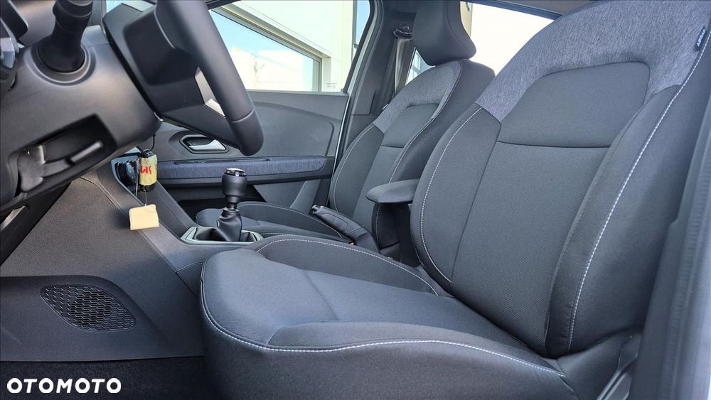 Dacia Sandero - 10