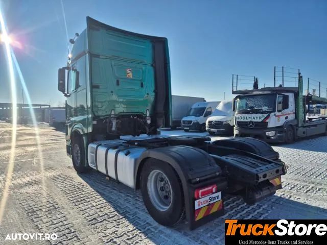 Mercedes-Benz Actors 1851 - 3