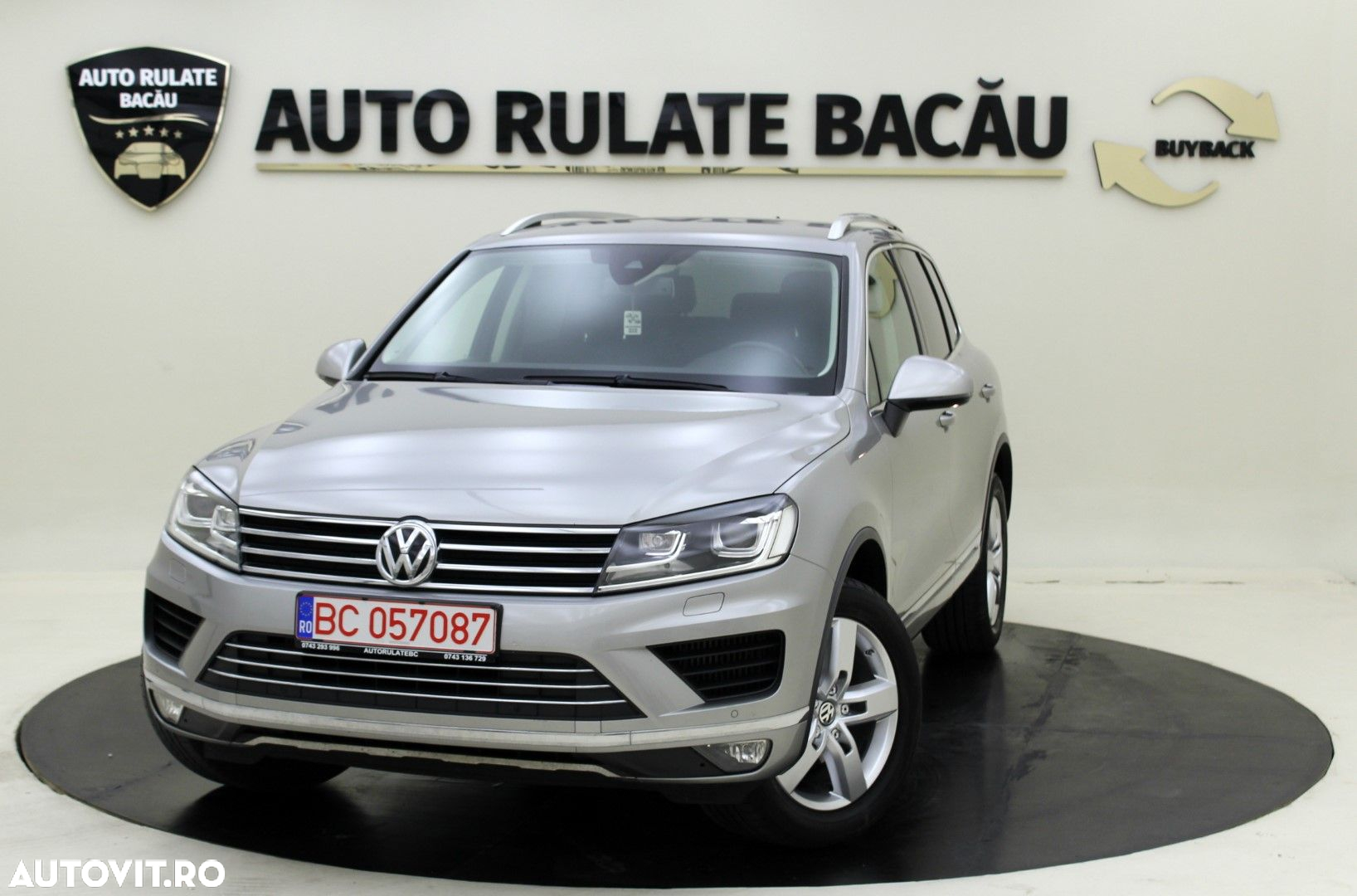 Volkswagen Touareg - 2