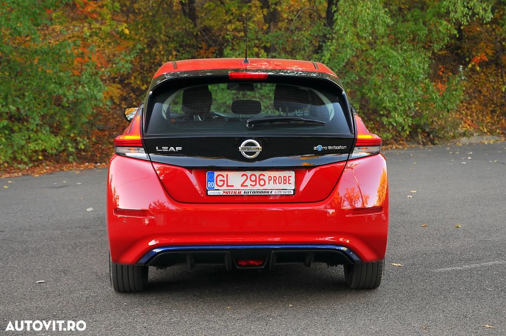 Nissan LEAF - 12