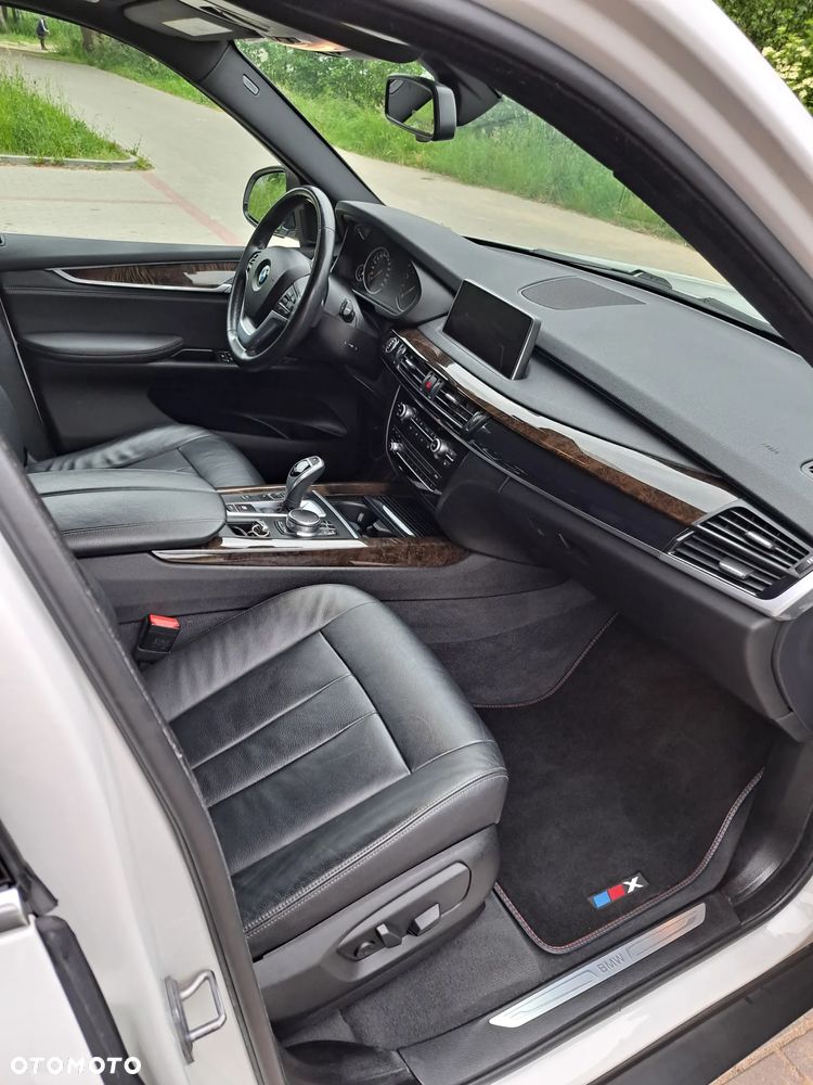 BMW X5 3.5i xDrive - 16