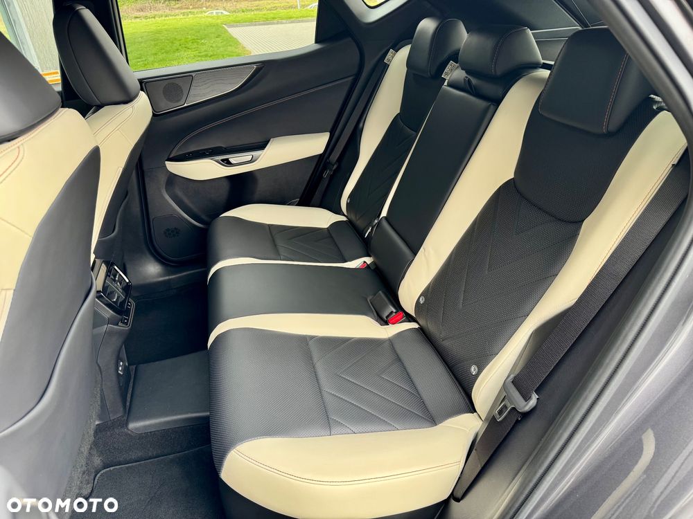 Lexus NX 450h+ Omotenashi AWD - 8