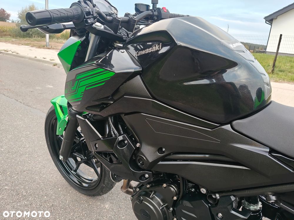 Kawasaki Z - 12