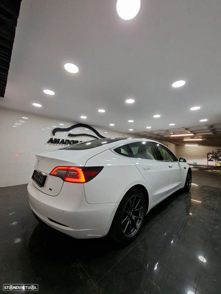 Tesla Model 3 Standard Range Plus RWD - 4