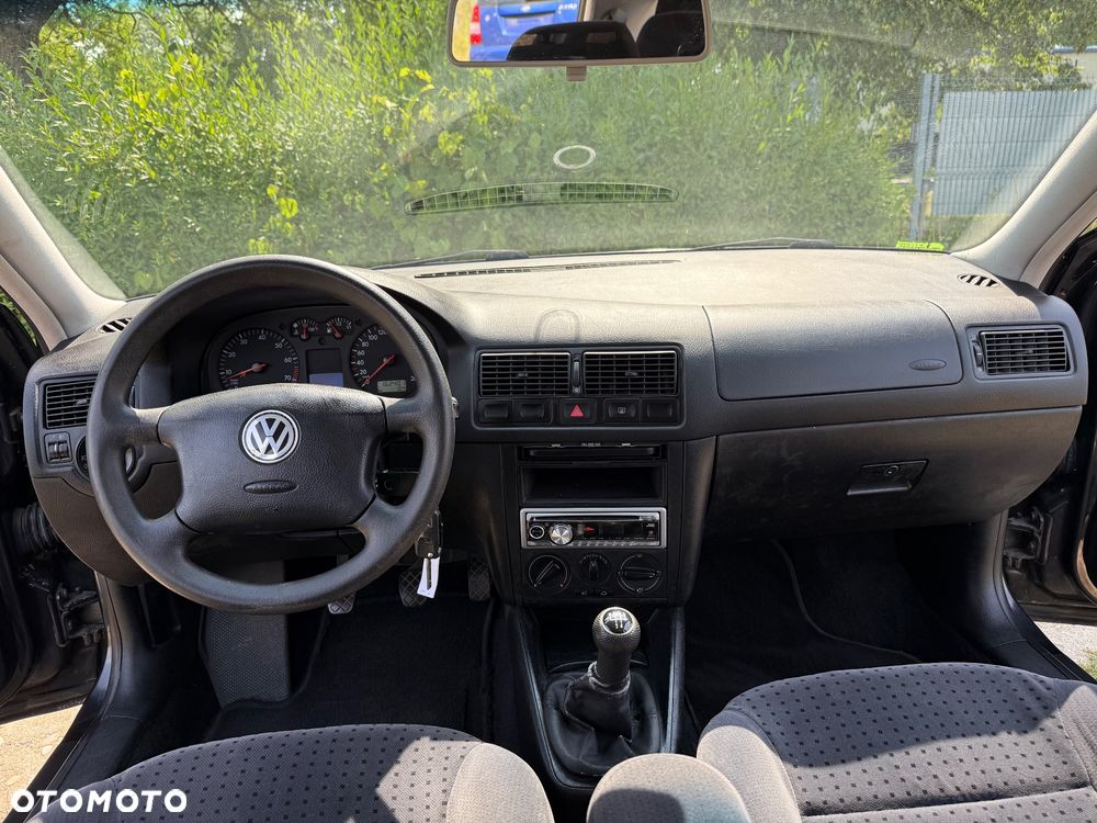 Volkswagen Golf 1.6 - 15