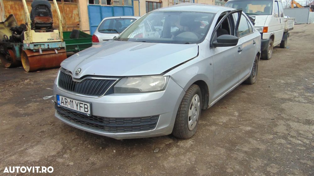 Bara fata Skoda Rapid an 2013-2019 - 1