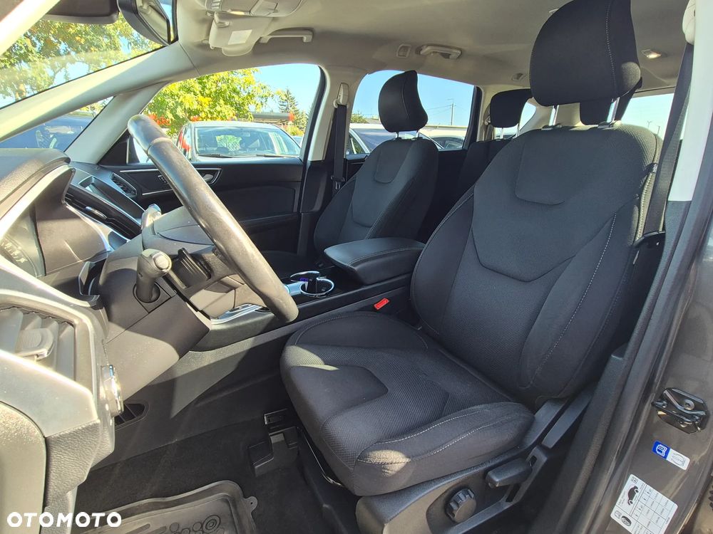 Ford S-Max 2.0 EcoBlue Titanium - 24