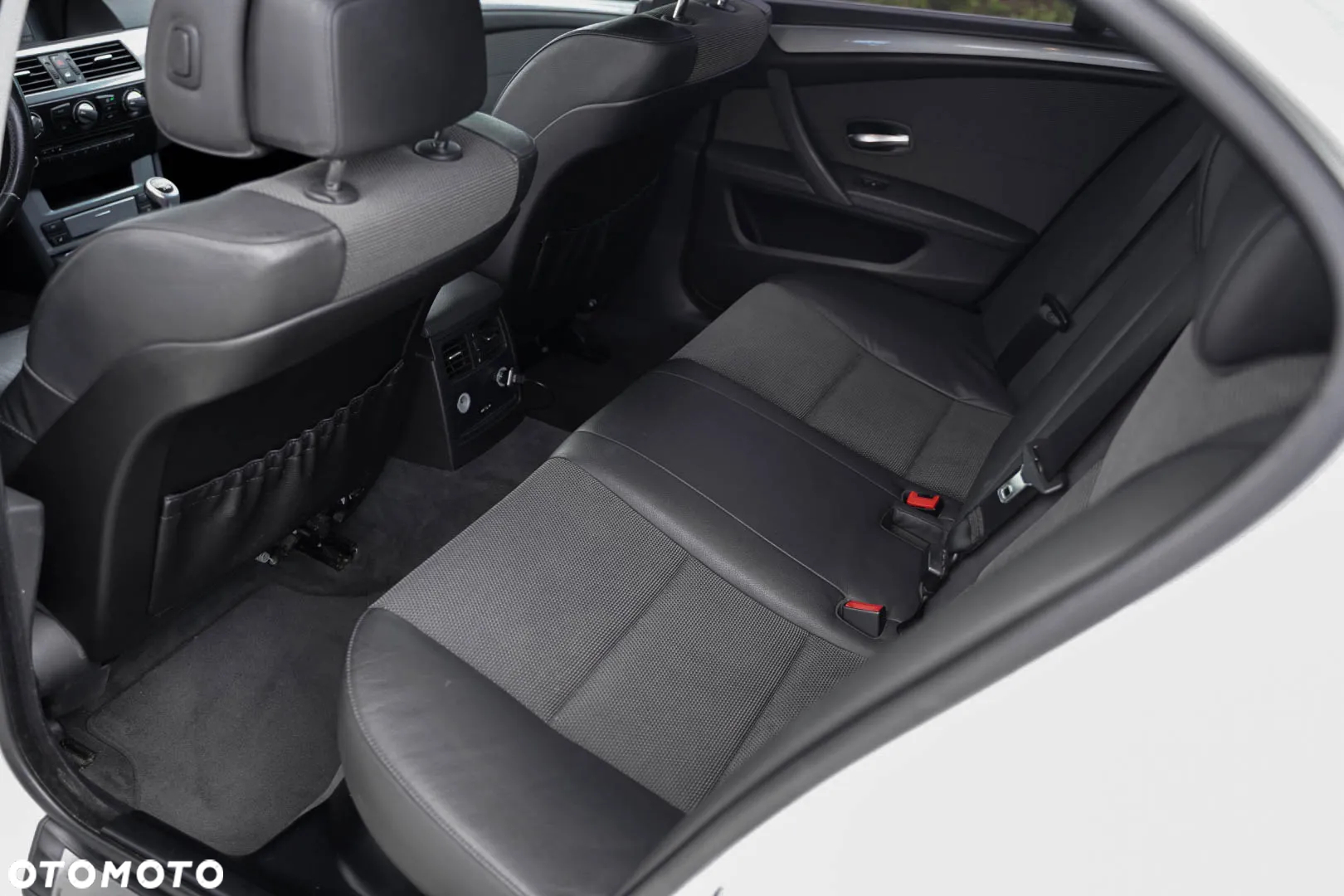 BMW Seria 5 520i - 10