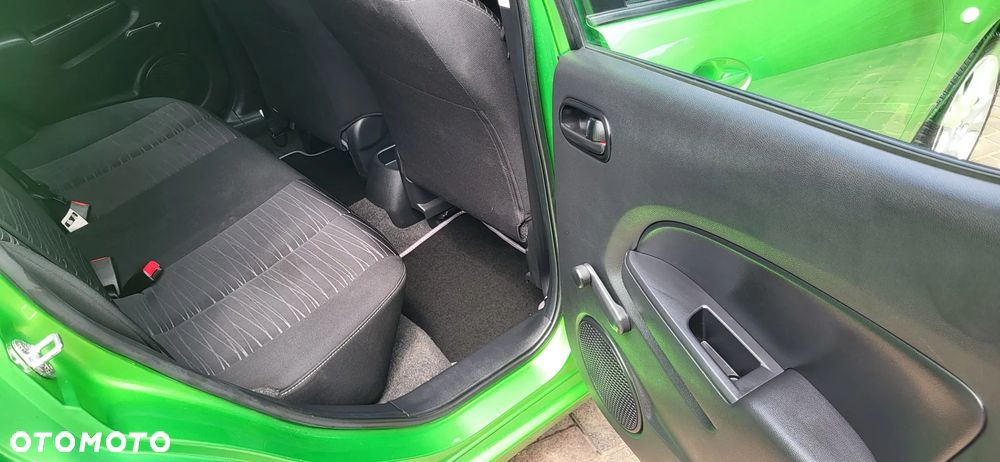 Mazda 2 - 26