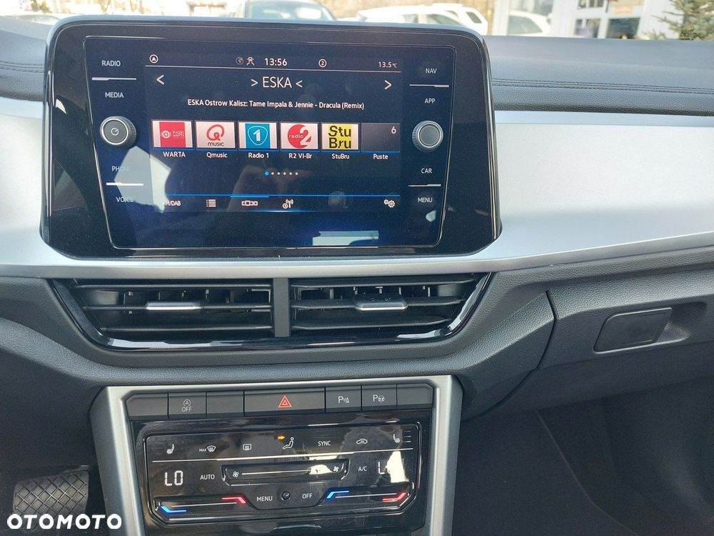 Volkswagen T-Roc - 24