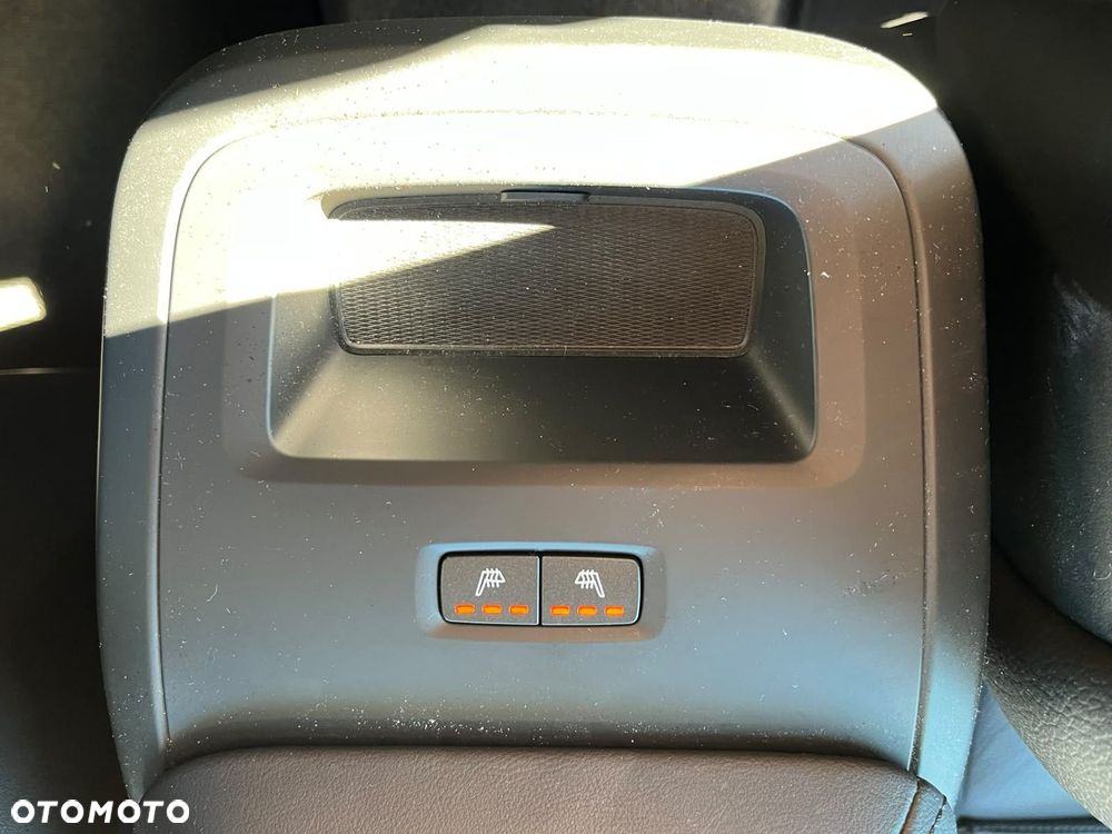 Volvo XC 60 - 33