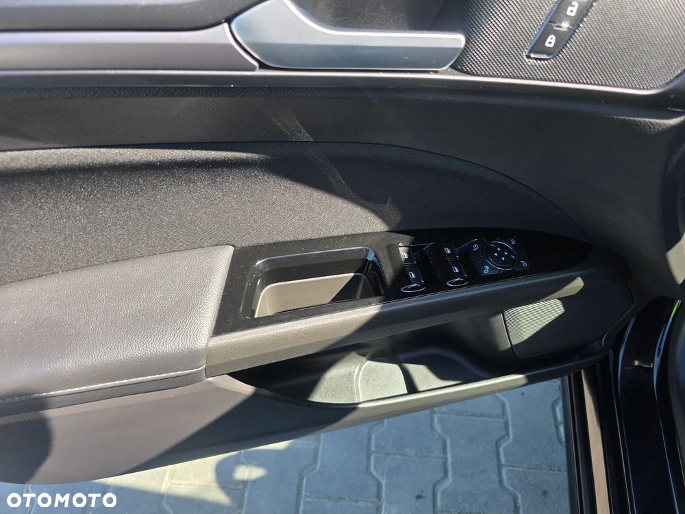 Ford Mondeo 2.0 EcoBlue Titanium - 16