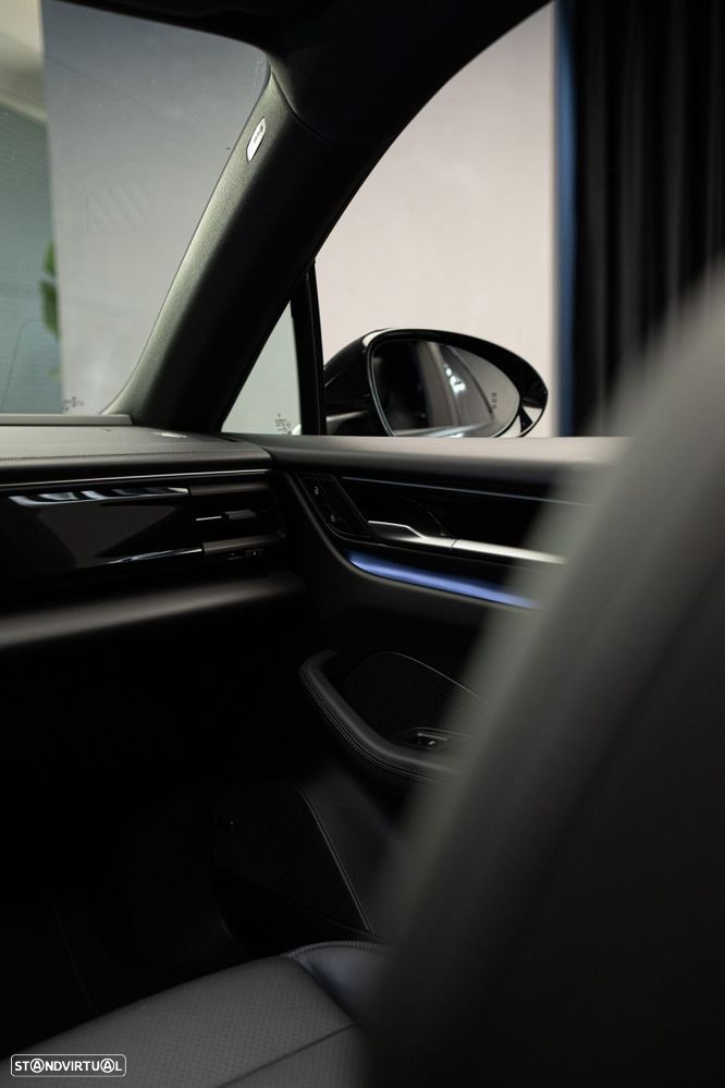 Porsche Macan Electric 4 - 27