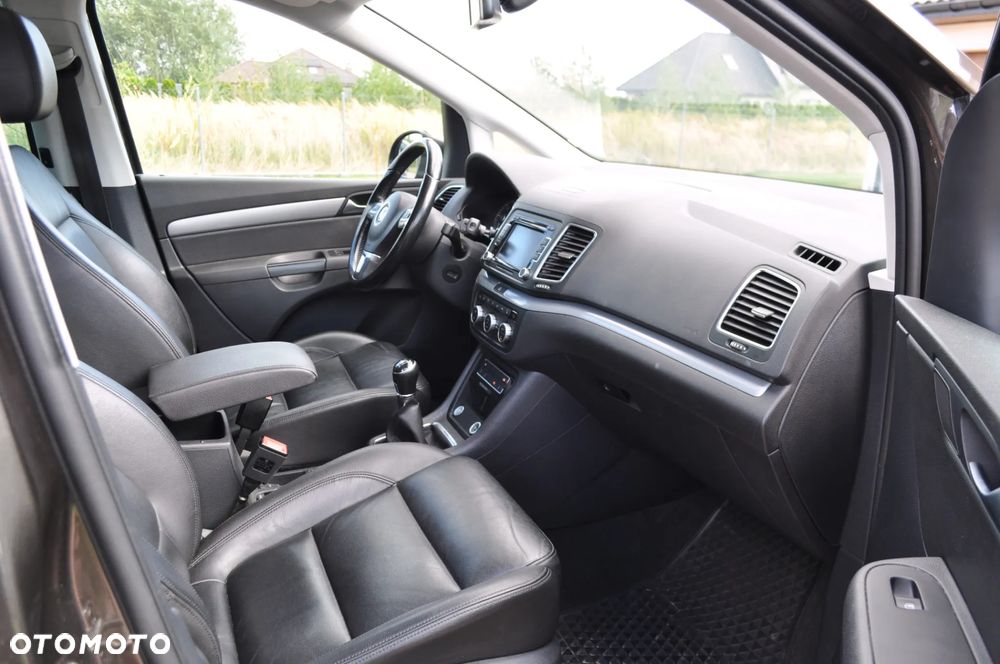 Volkswagen Sharan - 23