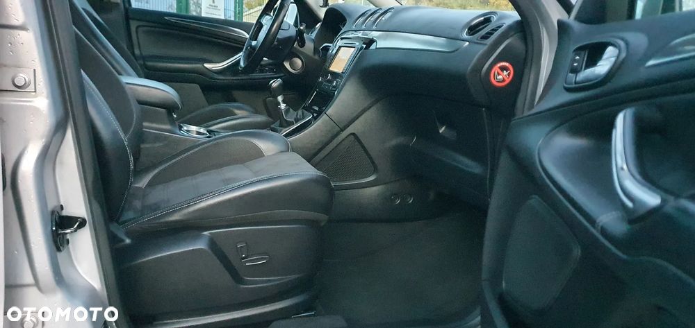 Ford S-Max 2.2 TDCi DPF Titanium X - 21