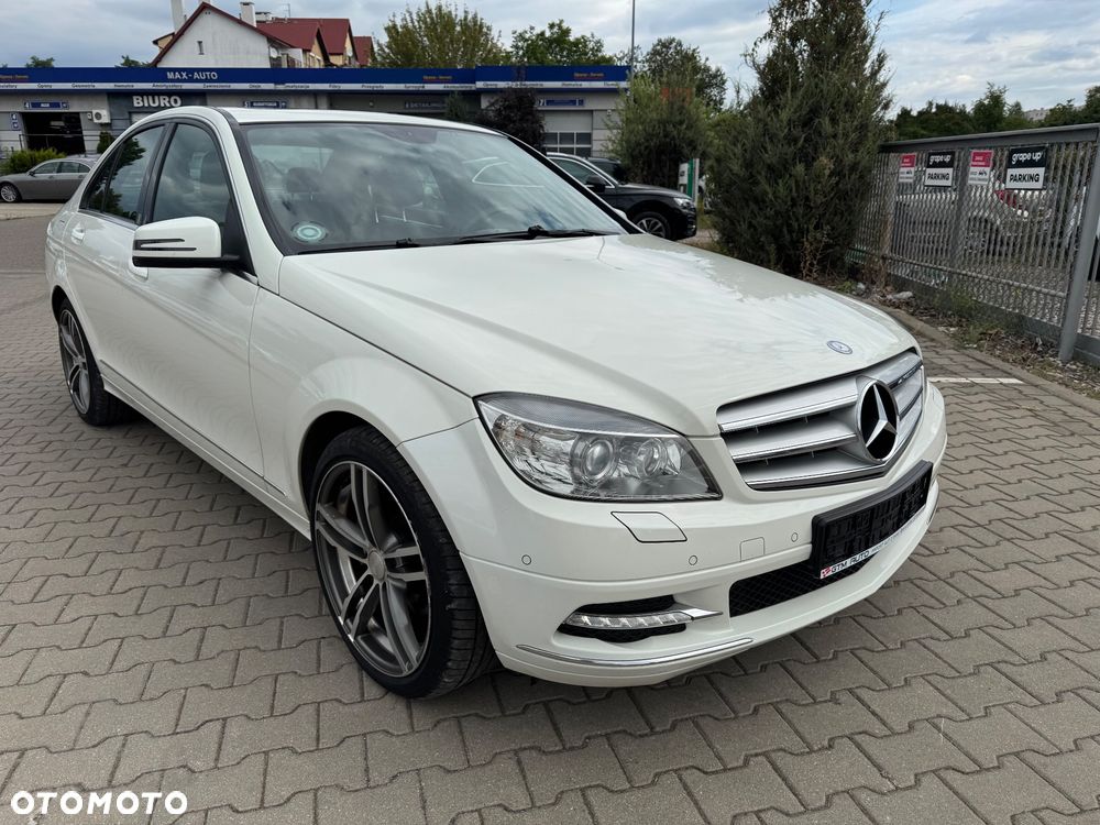 Mercedes-Benz Klasa C 300 T 7G-TRONIC Avantgarde - 19