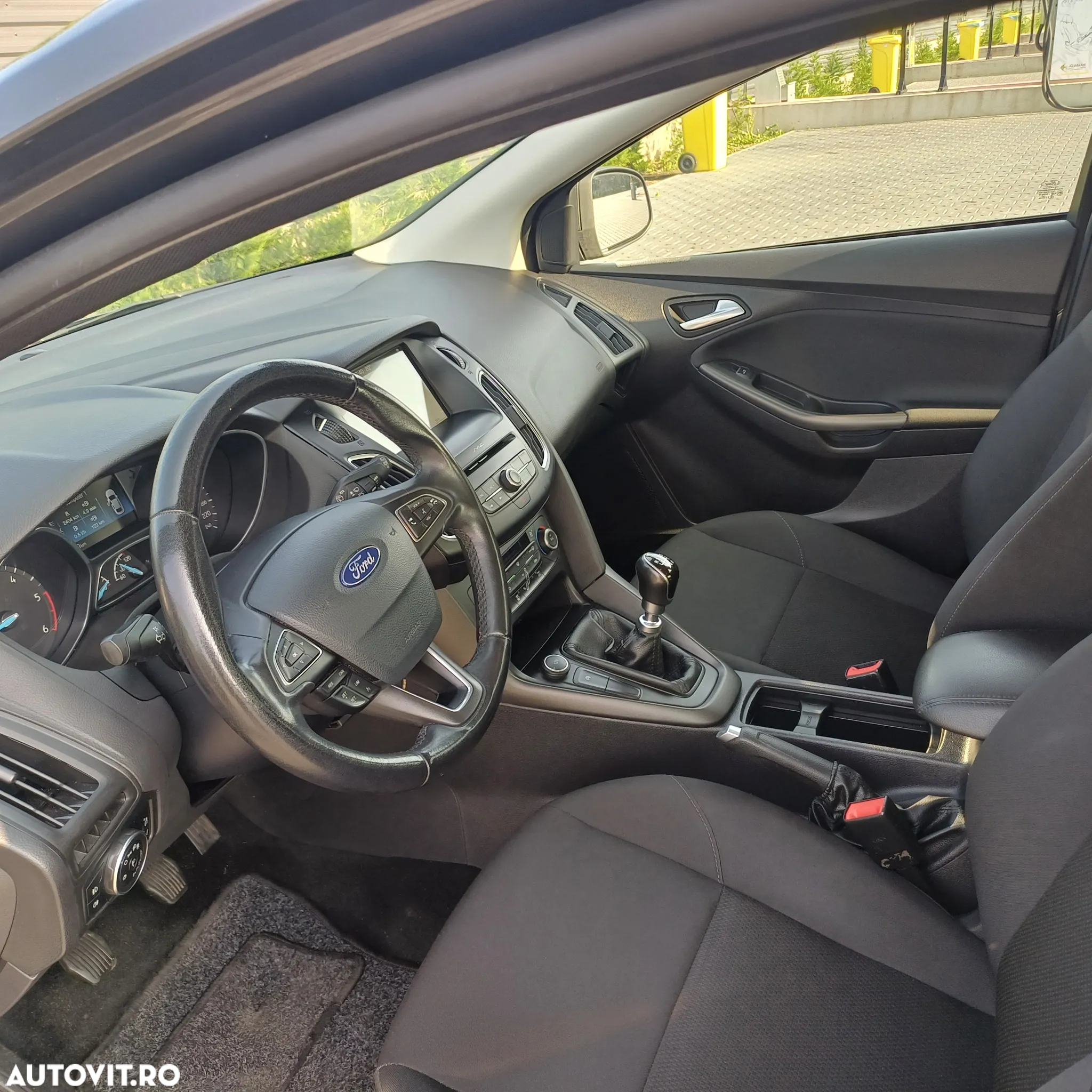 Ford Focus 1.5 TDCi DPF Start-Stopp-System COOL&CONNECT - 10