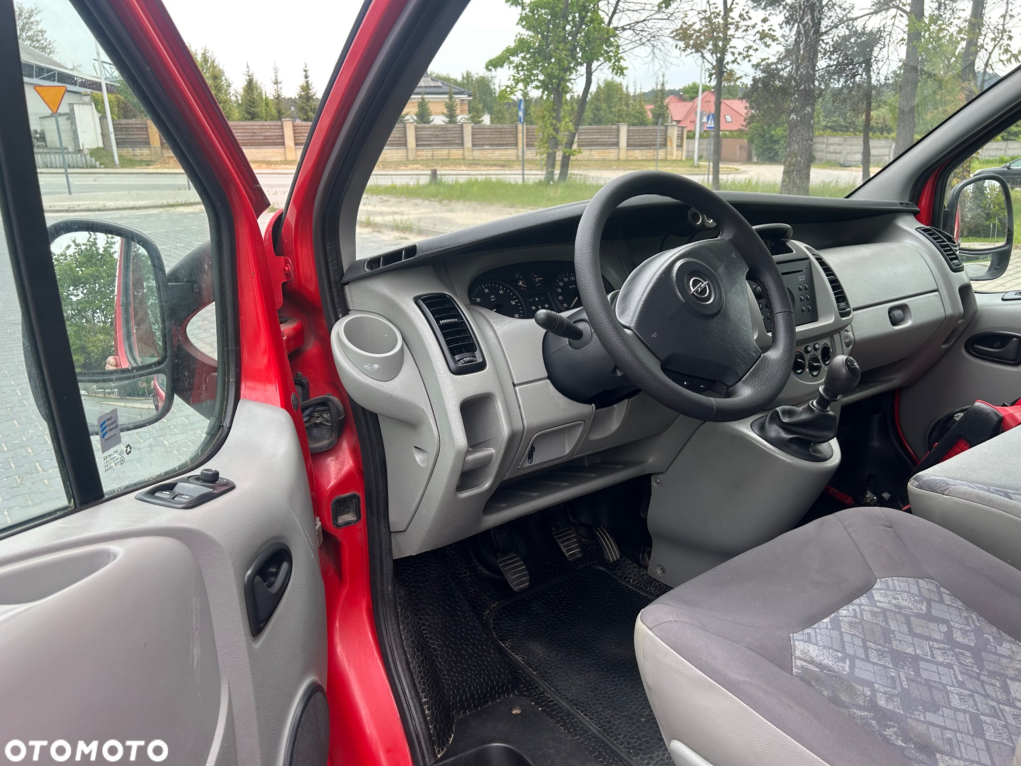 Opel Vivaro - 10