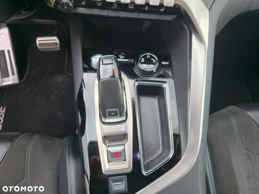Peugeot 3008 PureTech 130 Stop & Start GPF EAT8 Crossway - 21