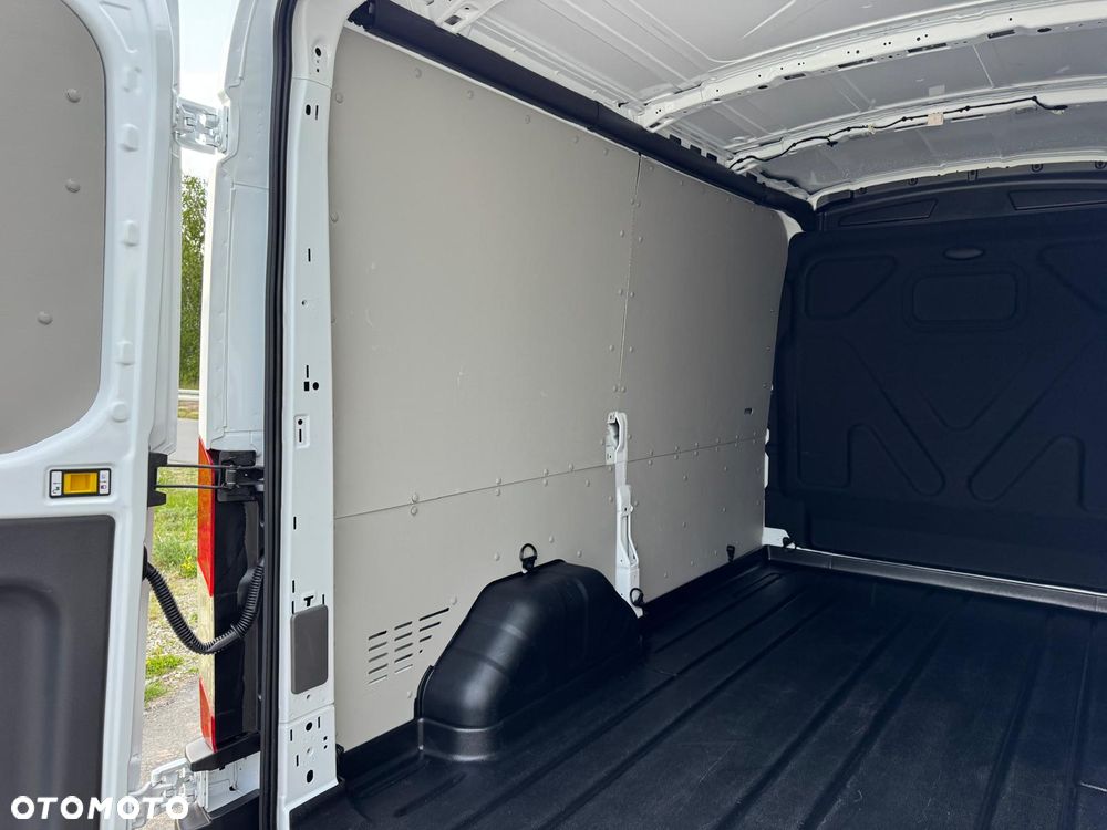 Ford Transit - 33