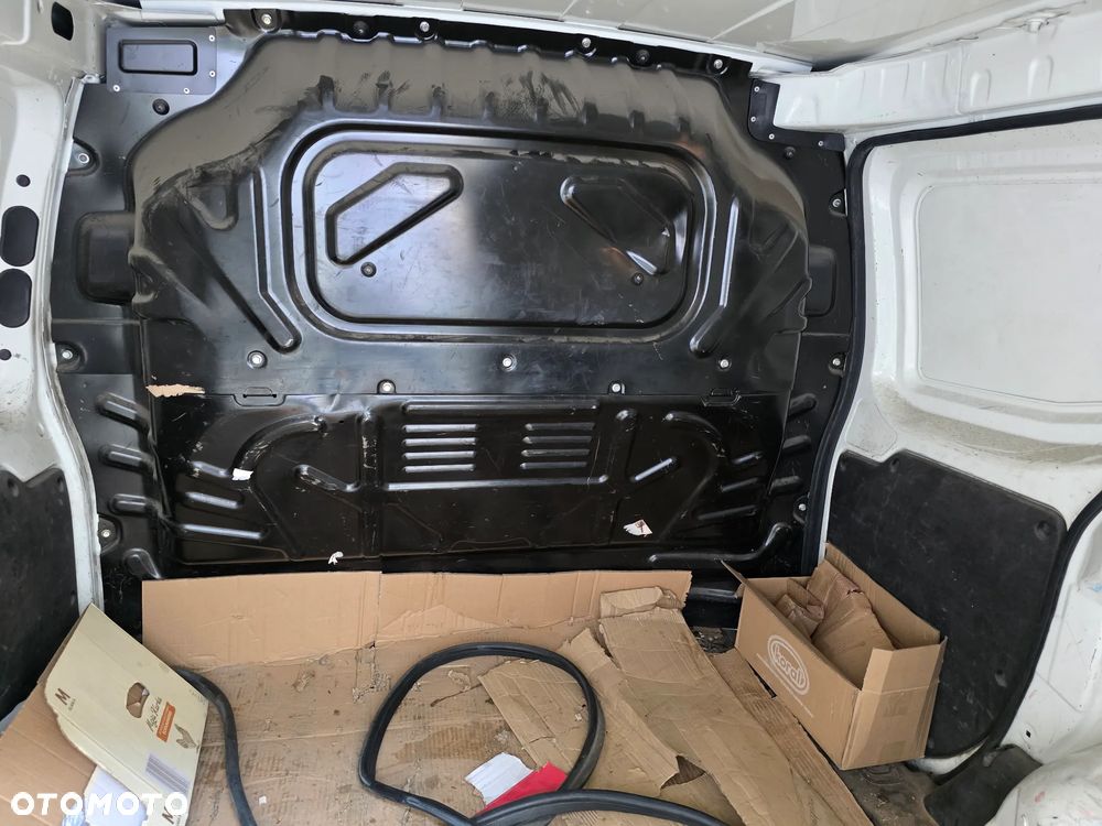 Fiat Fiorino 1.4 Easy - 8