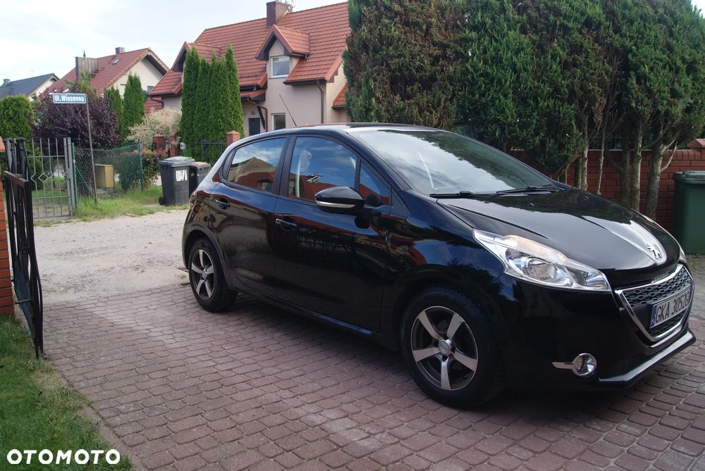 Peugeot 208 82 VTI Allure - 4