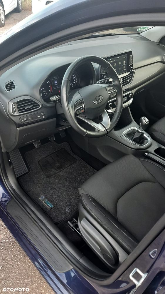 Hyundai i30 1.4 Trend - 13