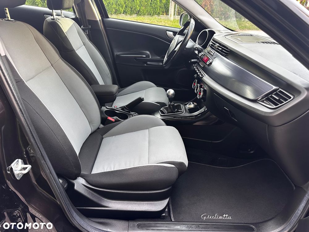 Alfa Romeo Giulietta 1.4 TB 16V Business - 25