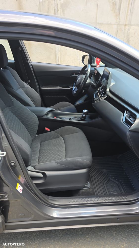 Toyota C-HR - 3